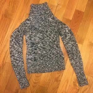 Knit turtle neck sweater